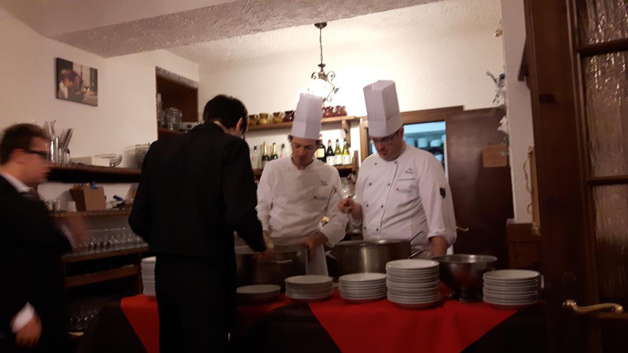 Hotel Casa Alpina De Filippi à Macugnaga Extérieur photo