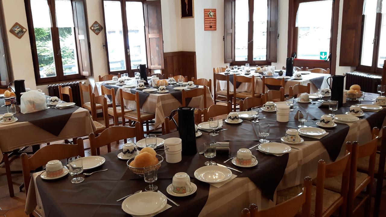 Hotel Casa Alpina De Filippi à Macugnaga Extérieur photo