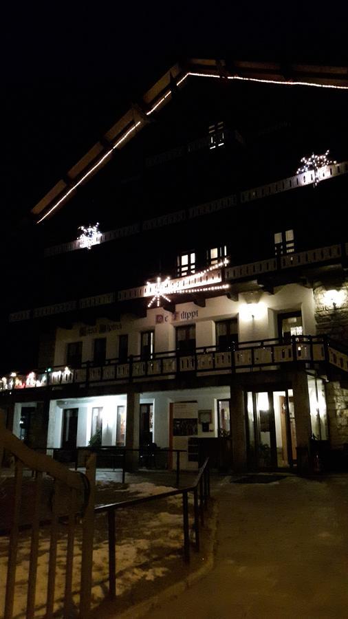 Hotel Casa Alpina De Filippi à Macugnaga Extérieur photo