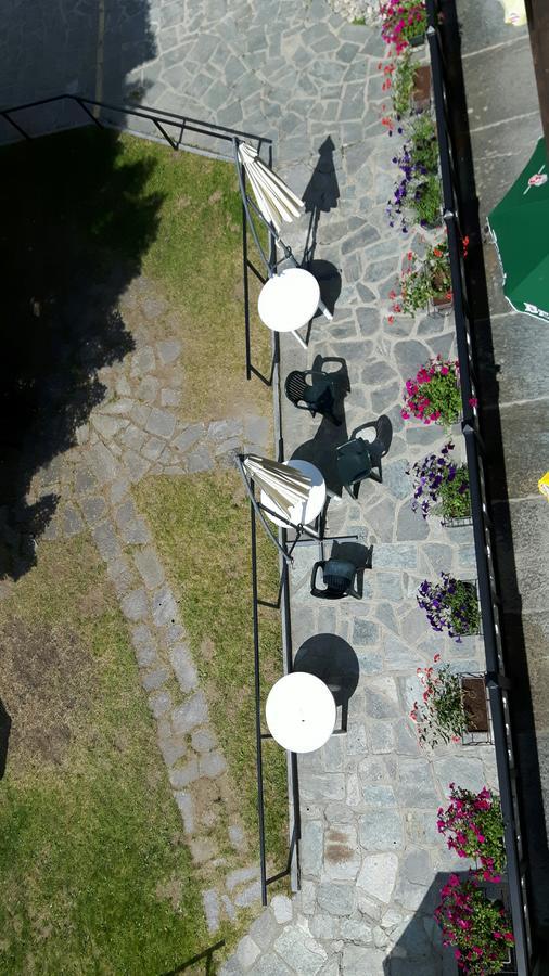 Hotel Casa Alpina De Filippi à Macugnaga Extérieur photo